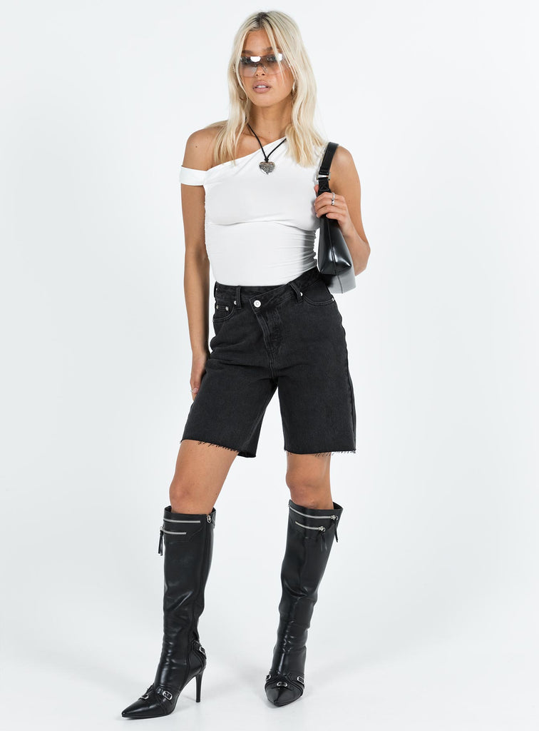 Missguided longline clearance denim shorts