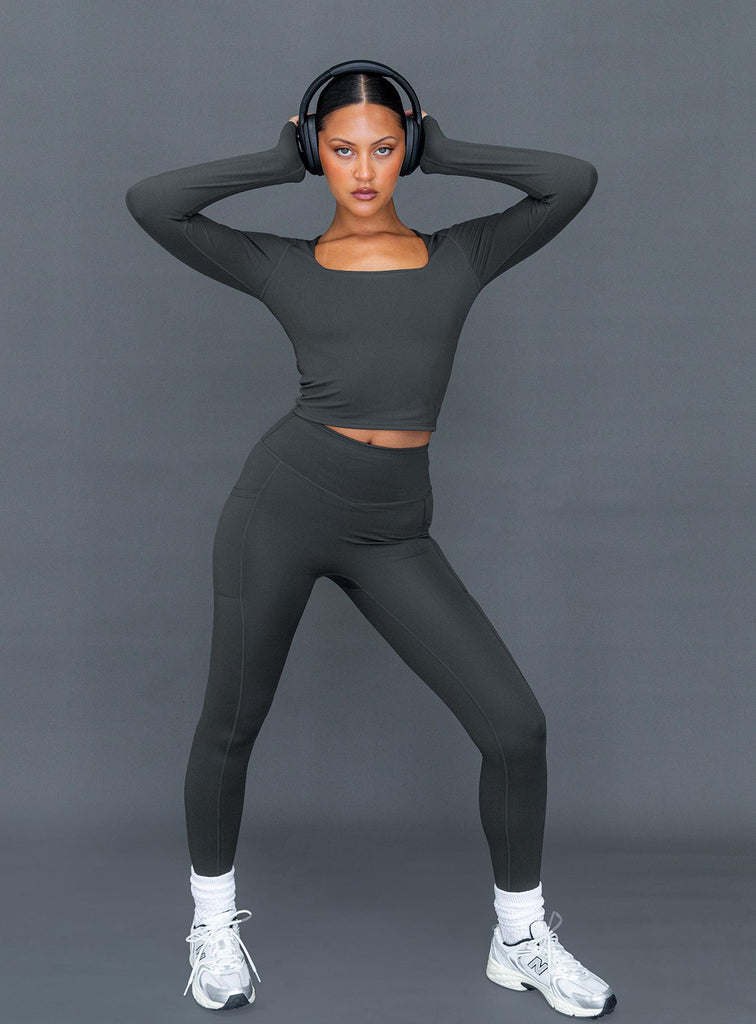 Thriving Activewear Top Grey