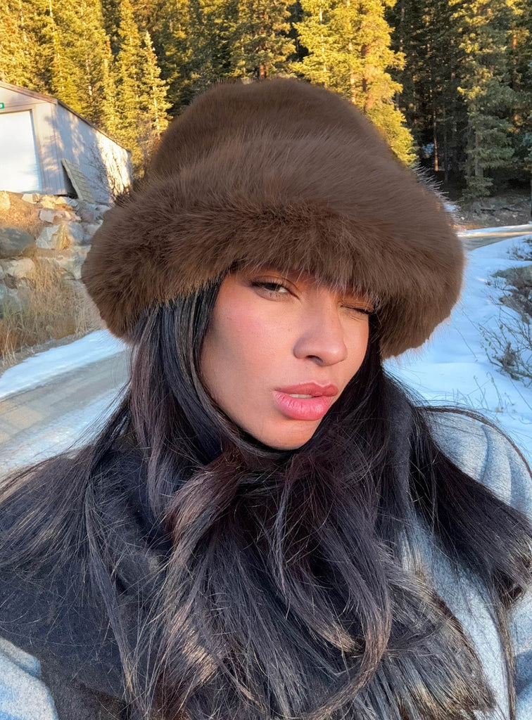 Avaah Fluffy Hat Taupe | Princess Polly