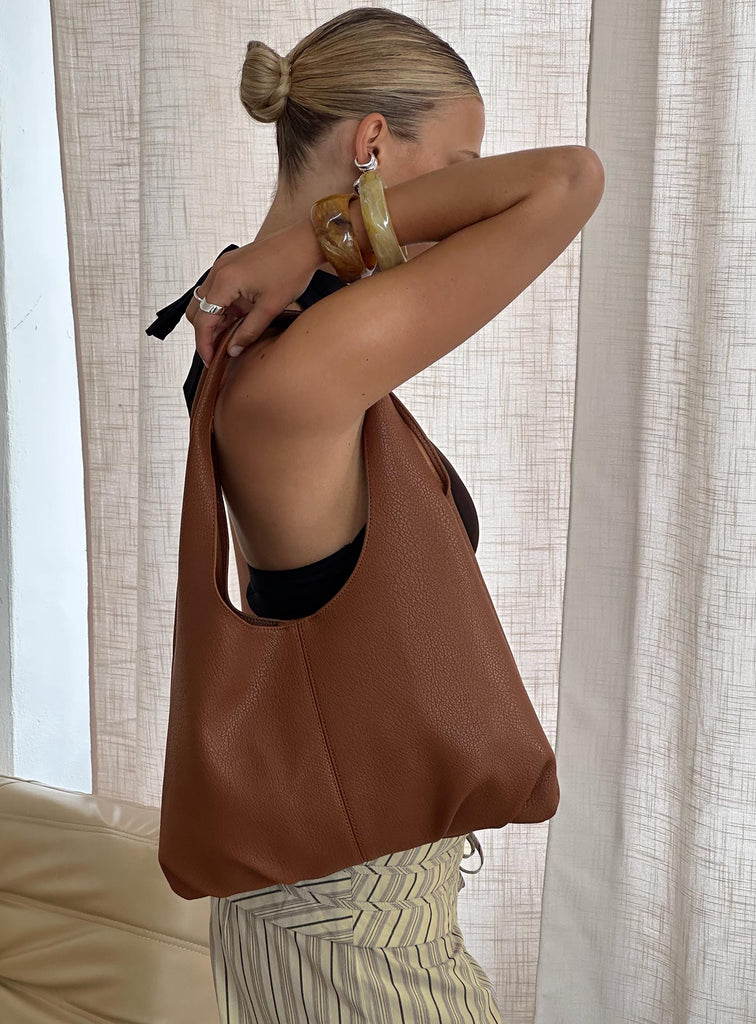 Zenia-Shoulder-Bag-