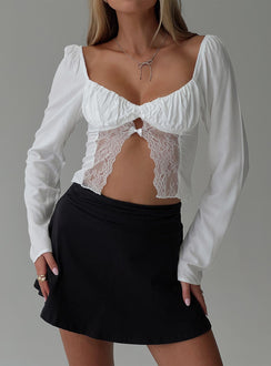 front view of model wearing Princess Polly Kenzler Long Sleeve Top White Full Sleeves Sweetheart 