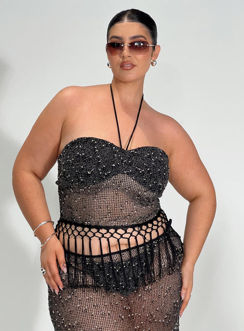 front view of model wearing Princess Polly Alnet Top Black Curve Sleeveless Sweetheart 