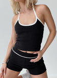 Halter top Slim fit, scooped neckline, halter tie fastening, ribbed material Good stretch, unlined