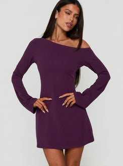 Adrietta Langarm Off-Shoulder Minikleid Pflaume-Schwarz