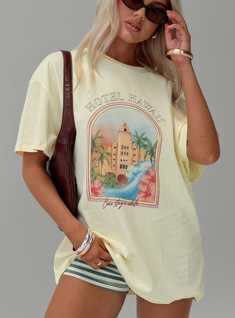 front view of model wearing Princess Polly Hotel Hawaii Oversized Tee Yellow Half Sleeves Crew Neck 