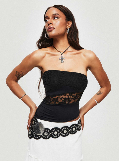 front view of model wearing Princess Polly Leary Strapless Top Black Sleeveless straight 