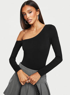 side view of model wearing Princess Polly Fruelle Off The Shoulder Bodysuit Black Full Sleeves Asymmetric Neckline 