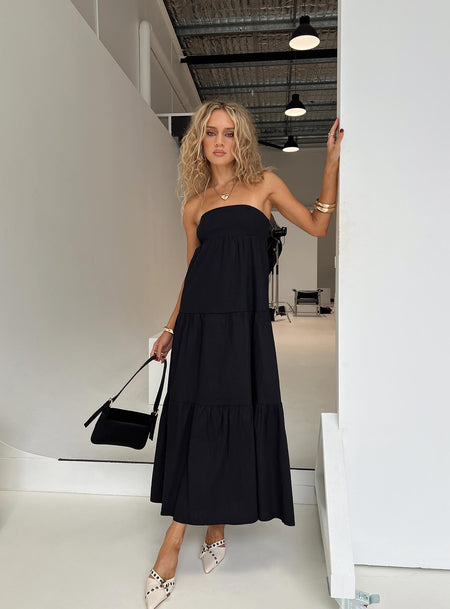 Strapless maxi dress Inner silicone strip at bust, shirred band at back, invisible zip fastening at side Non-stretch, fully lined 