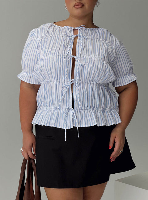front view of model wearing Princess Polly Alistair Bow Tie Top Blue / White Stripe Curve Half Sleeves Crew Neck 