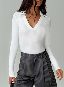 front view of model wearing Princess Polly Tarpley Long Sleeve Bodysuit White Full Sleeves 