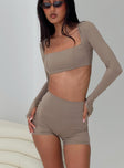 Touchdown Active Contour Short Taupe