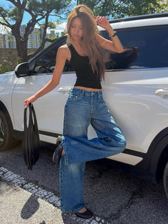 Serenitia Mid Rise Relaxed Jeans Mittelblaue Waschung