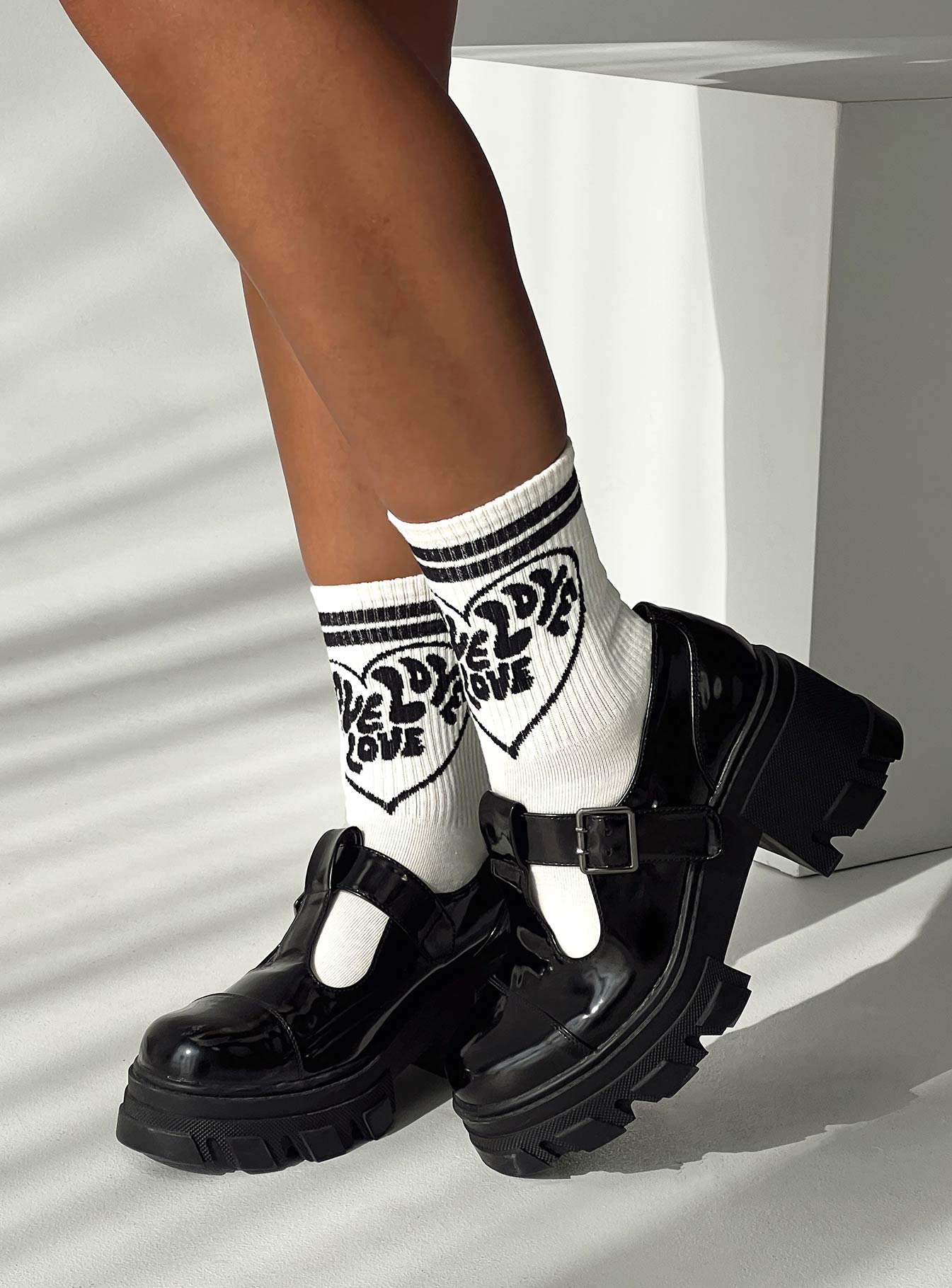 Sandal hot sale print socks