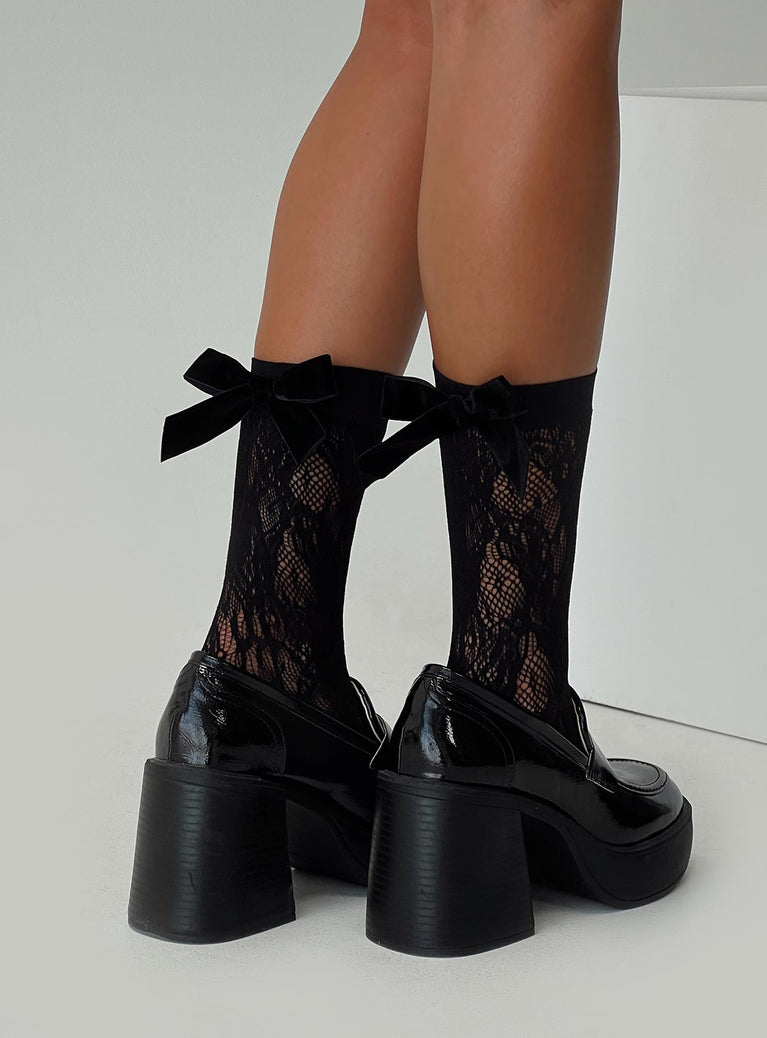 Socks Sheer fishnet design, bow detail, good stretch