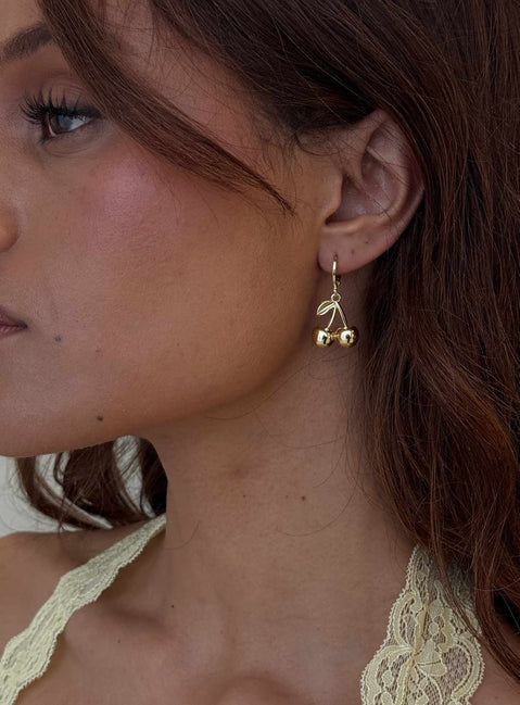 Linger Earrings Gold