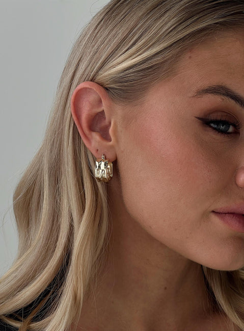 Fast Nights Earrings Gold