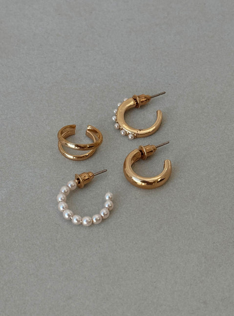 Earring pack Five earrings included, gold-toned, pearl detail, stud fastening