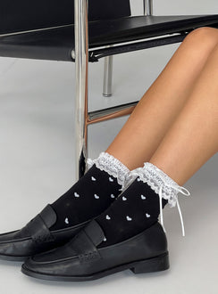 Reminisce Heart Detail Socks Black / White