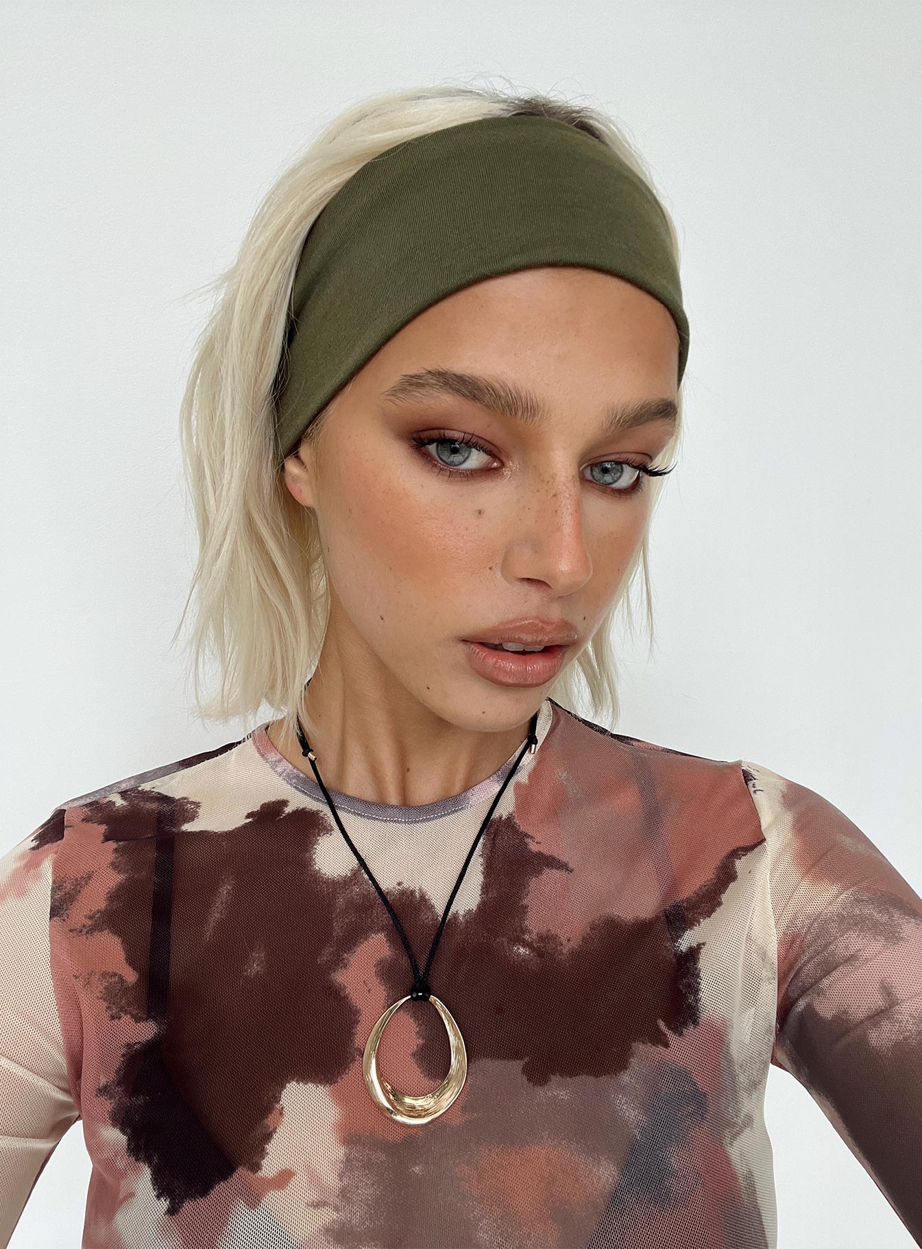 Elasticated headband Thick design, double lined