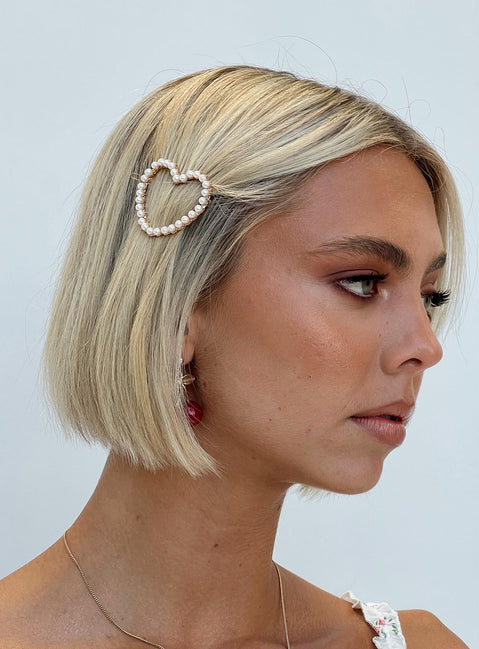 Hair clip  Gold toned Pearl detail Heart shaped  Slim clip fastening 