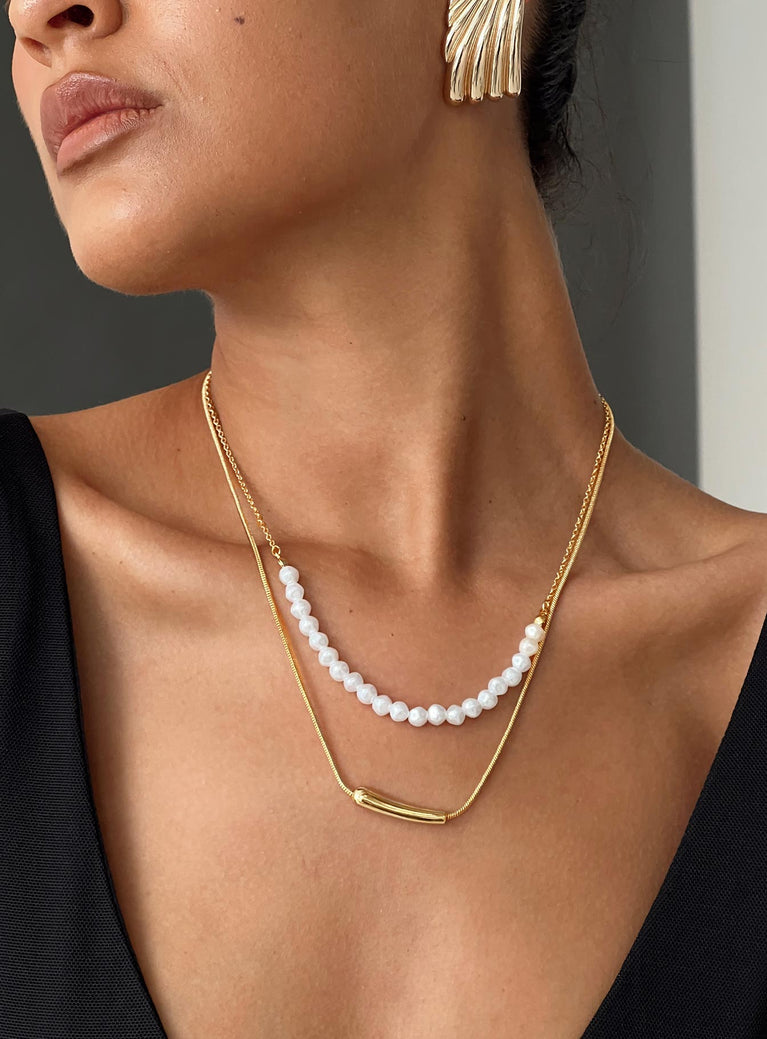 Pearled Necklace Gold