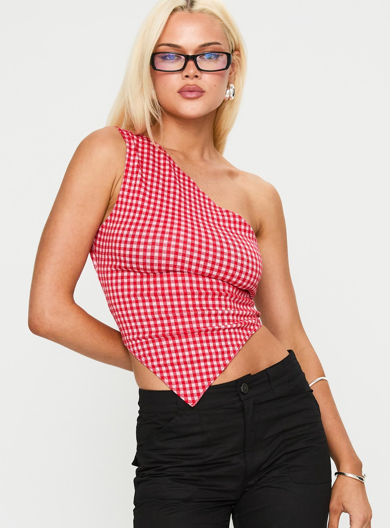 front view of model wearing Princess Polly Sunday Sunrise Tie Back Top Red Check Sleeveless Asymmetric Neckline 