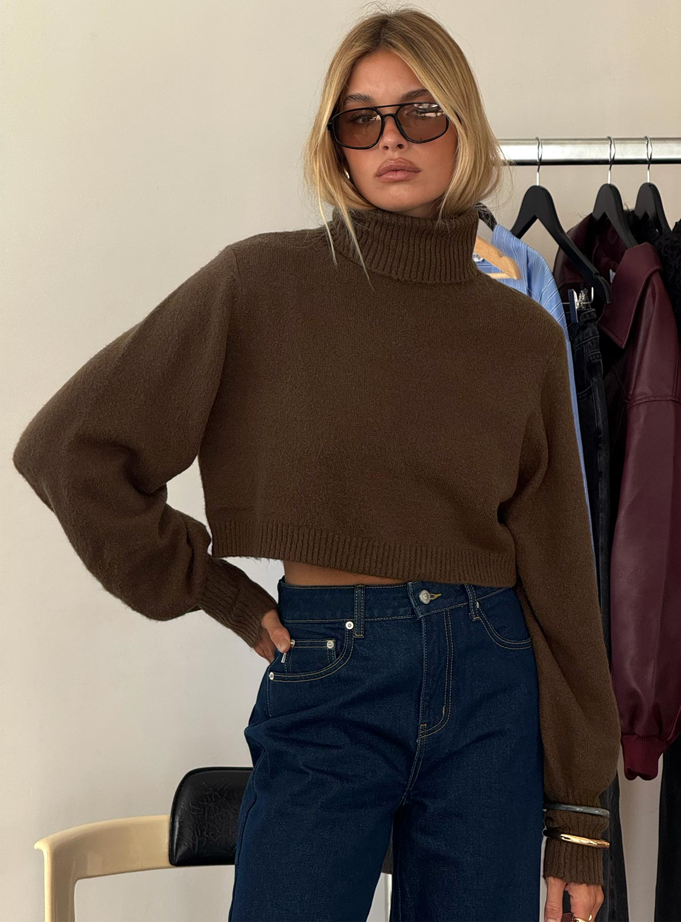 Zahara Cropped Turtleneck Sweater Brown