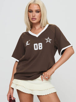 front view of model wearing Princess Polly Spectate Top Brown Short Sleeves V-Neck 