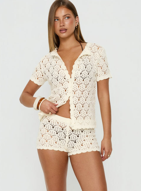 Sun Still Shines Crochet Set White Tall