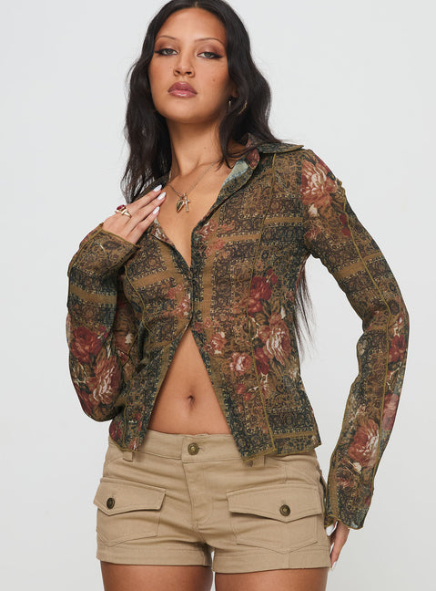 front view of model wearing Princess Polly Luelue Long Sleeve Shirt Multi Full Sleeves V-Neck 