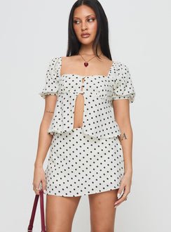 front view of model wearing Princess Polly Adios Linen Blend Skort Cream/Black High Waisted Shorts 