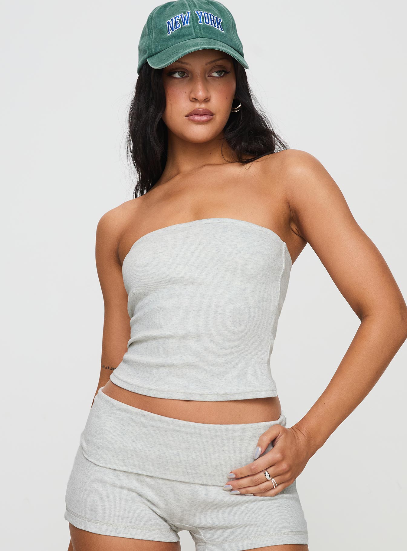 front view of model wearing Princess Polly Baseline Strapless Rib Top Grey Sleeveless straight 