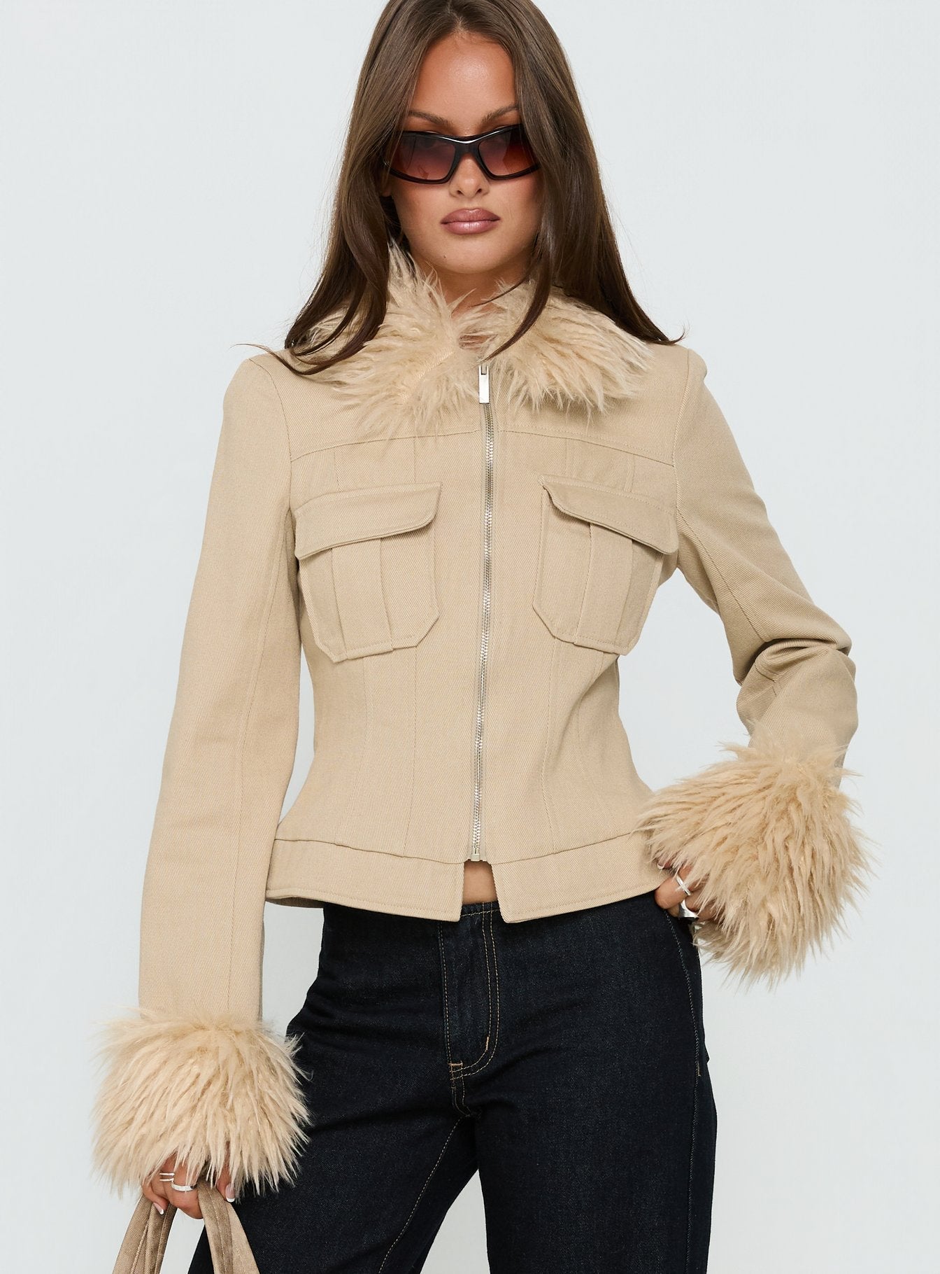 Nindie Faux Fur Kontrastjacke Hellbraun