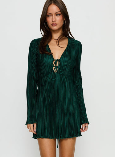 fitted lace wedding dress Elegant Long Sleeve Green Wave Hem Dress main image 0
