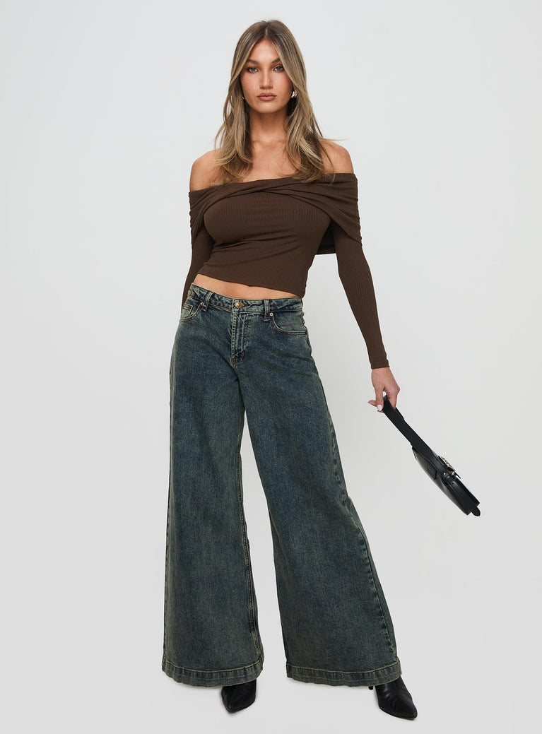 front view of model wearing Princess Polly Ziggie Low Rise Ultra Baggy Jeans Antique Wash Low Rise Jeans 