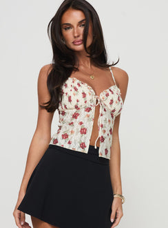 front view of model wearing Princess Polly Beckette Top Floral Sleeveless Sweetheart 