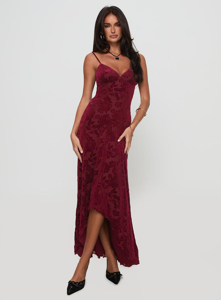 front view of model wearing Princess Polly Rumours Slippy Burnout Maxi Dress Burgundy Sweetheart Neckline 