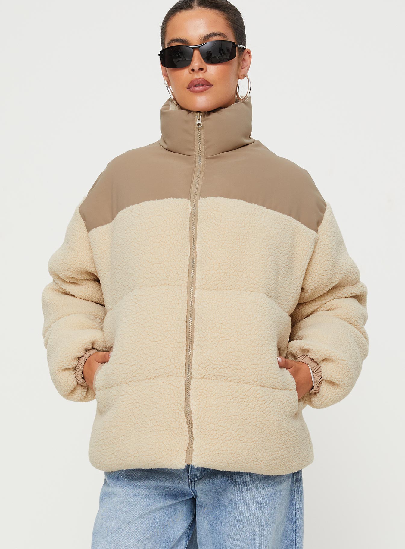 Oversized cream outlet jacket