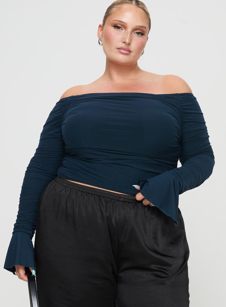 Princess Polly Curve  Long sleeve top Mesh material, off shoulder design, ruching detail, inner silicone strip at bust  Good stretch, fully lined Princess Polly Lower Impact