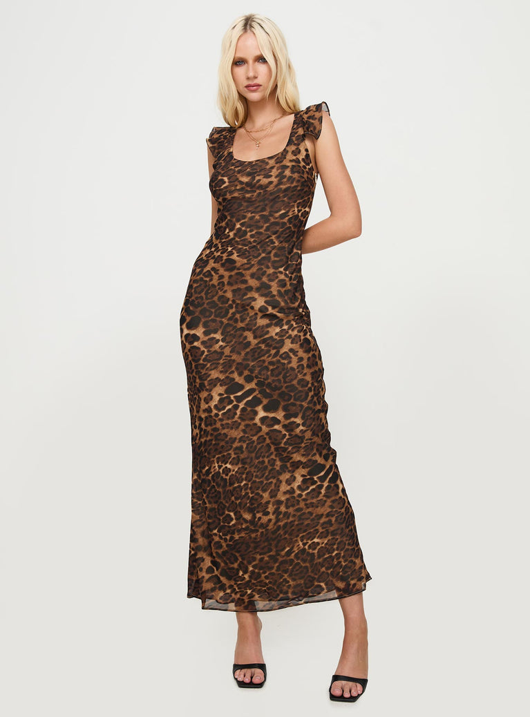 side view of model wearing Princess Polly Channelle Maxi Dress Leopard Scoop Neck 