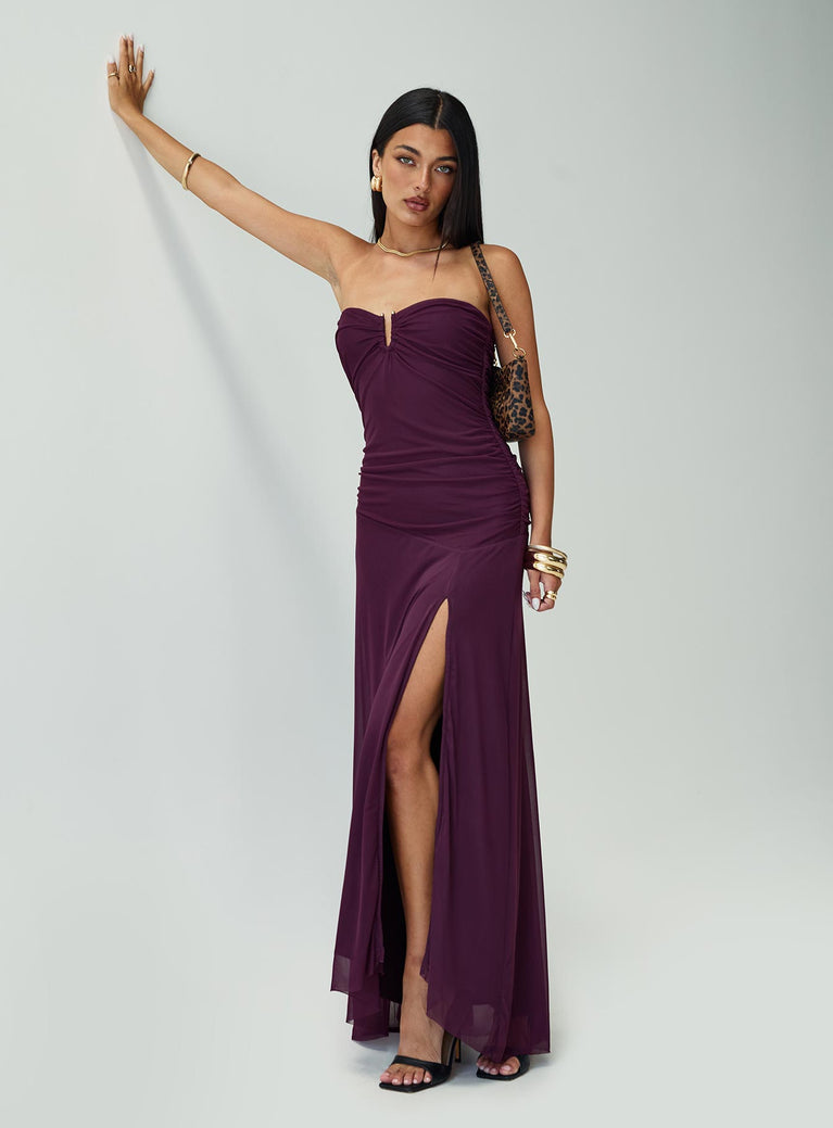 front view of model wearing Princess Polly Barbarella Strapless Maxi Dress Purple Sweetheart Neckline 