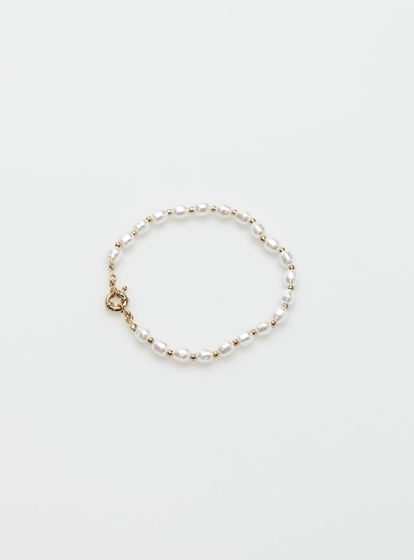 Anklet Pearl design Gold-toned Clasp fastening