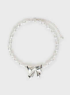 She's Not You Necklace Pearl