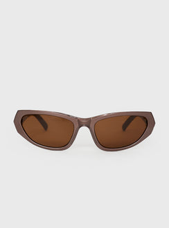 Sunglasses Brown tinted lenses, moulded nose bridge