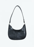 Faux leather shoulder bag Silver-toned hardware, removable strap, zip fastening, inner card slip, flat base