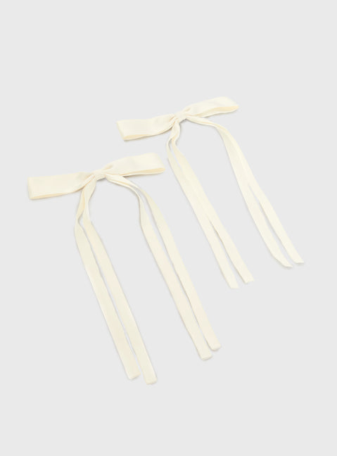 Hair clip  Two bow tie design, ribbon style, clip fastening