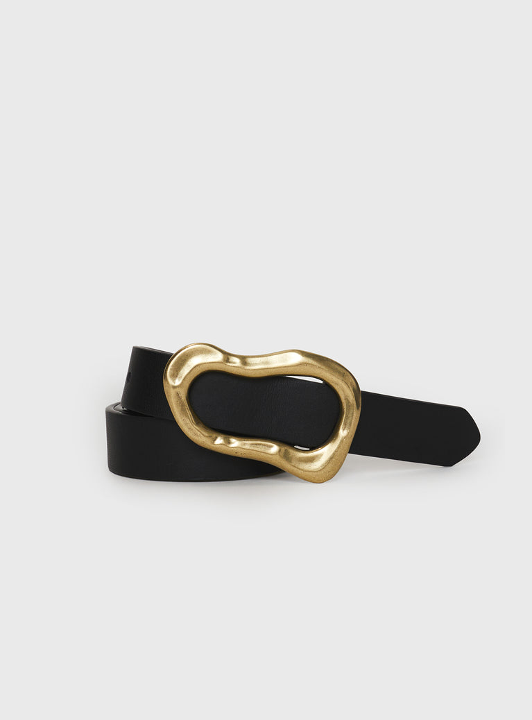 Belt Faux leather material, gold-toned buckle fastening Princess Polly Lower Impact 