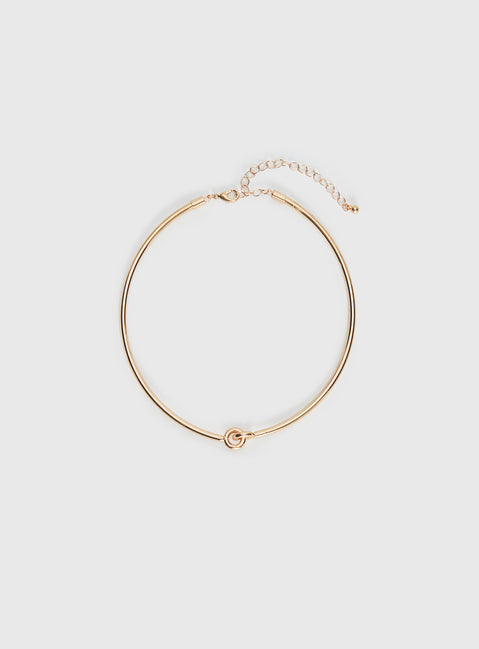 Most Wanted Knot Detail Necklace Gold