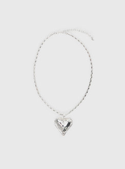 Fascinated Heart Pendant Necklace Silver