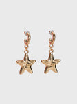 Nerine Earrings Gold